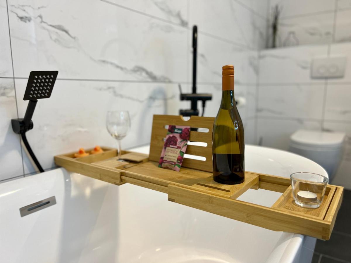 Junipro Luxury Apartments 伯森艾科豪森 外观 照片
