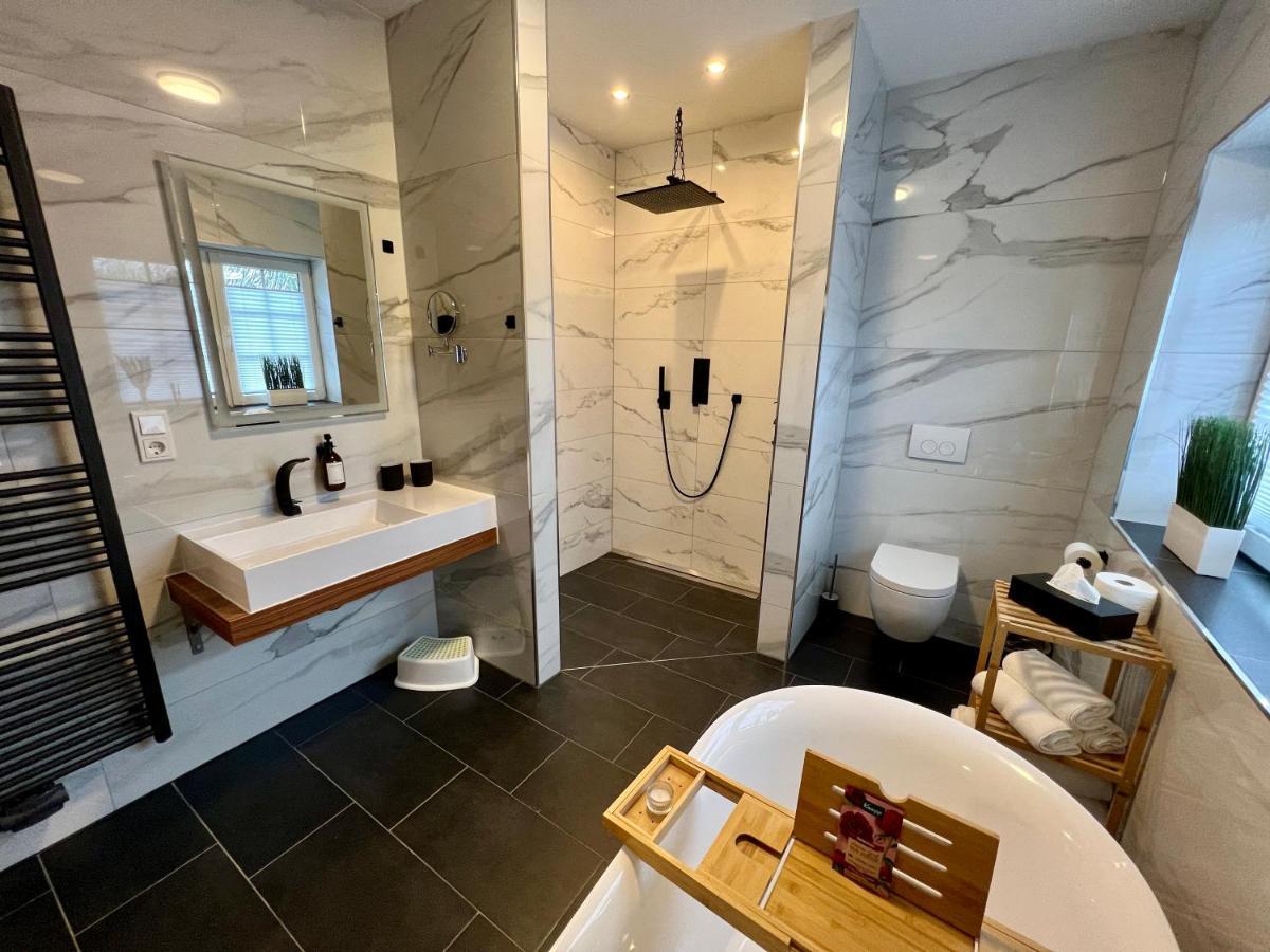 Junipro Luxury Apartments 伯森艾科豪森 外观 照片